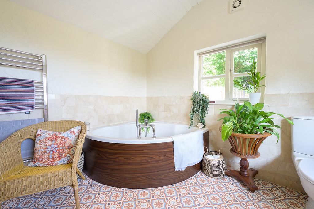 Wildfowl cottage-17
