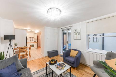 1 bedroom flat for sale, Queens Gate, Kensington, London, SW7