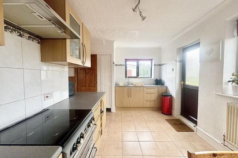 2 bedroom end of terrace house for sale, WALKER AVENUE, SCARTHO