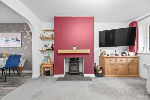 5 Beacon View, Upton, Pontefract, WF9 1BZ