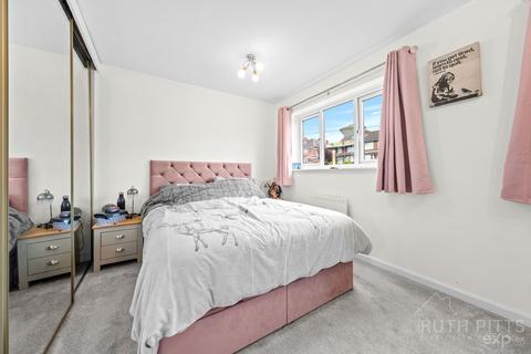 5 Beacon View, Upton, Pontefract, WF9 1BZ