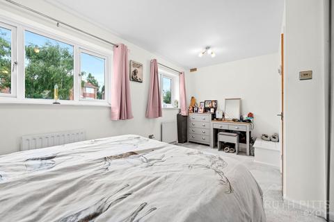 5 Beacon View, Upton, Pontefract, WF9 1BZ