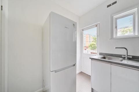 2 bedroom flat to rent, Westfield Road, W13