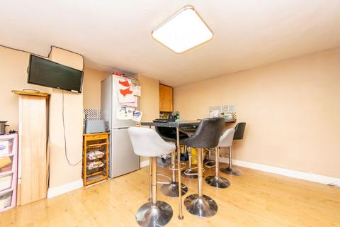 2 bedroom terraced house for sale, Primrose Lane, Leeds