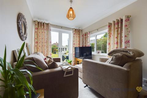 49 Stanley Crescent, Uttoxeter, ST14 7BB