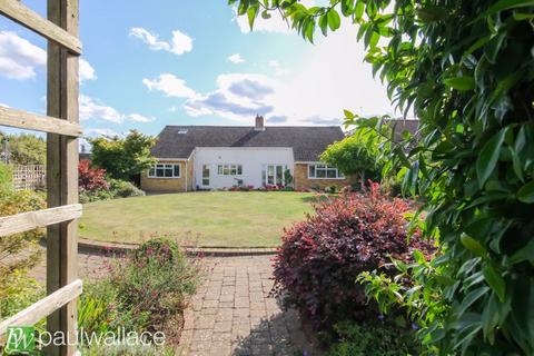 3 bedroom detached bungalow for sale, Woodstock Road, Broxbourne