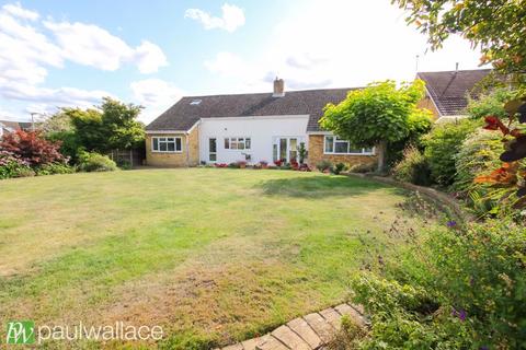 3 bedroom detached bungalow for sale, Woodstock Road, Broxbourne