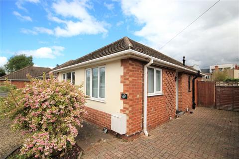 2 bedroom bungalow to rent, Pittville Crescent, Cheltenham