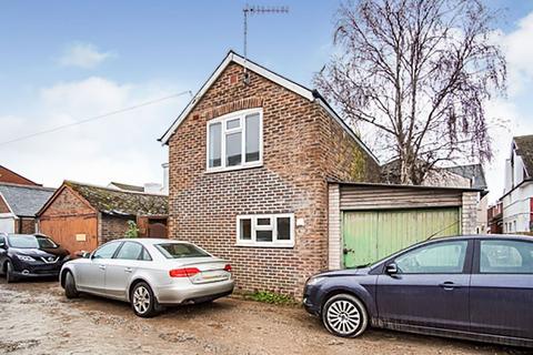 2 bedroom detached house to rent, Aldwick Road, Bognor Regis