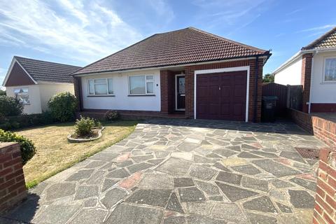 3 bedroom detached bungalow for sale, Magnolia Avenue, Margate