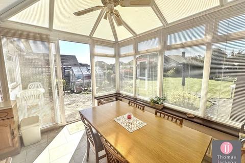 undefined, South Facing Garden, Magnolia Avenue