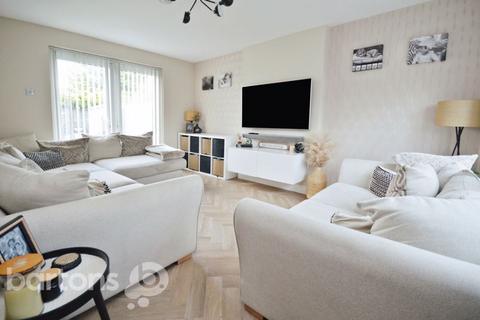 4 bedroom detached house for sale, Fairfield Close, Bramley