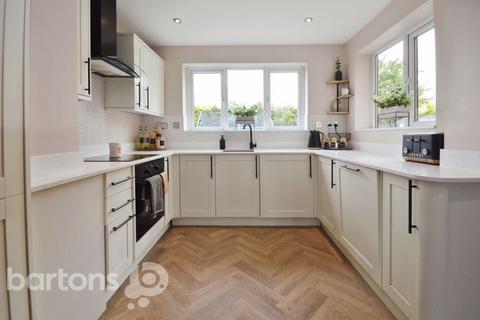 19 Fairfield Close, Bramley, Rotherham, S66 3YX