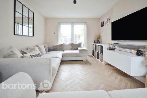 19 Fairfield Close, Bramley, Rotherham, S66 3YX
