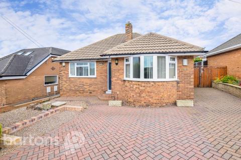 2 bedroom detached bungalow for sale, Cotswold Crescent, WHISTON