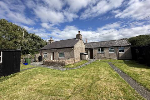 2 bedroom cottage for sale, Penisarwaun, Penisarwaun, LL55
