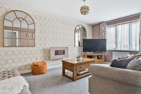 5 bedroom detached house for sale, Teachers Way, Melksham SN12
