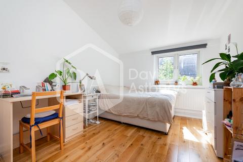 Rowstock Gardens, Holloway, London