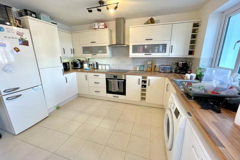 3 bedroom semi-detached house for sale, Northway Road, Littlehampton