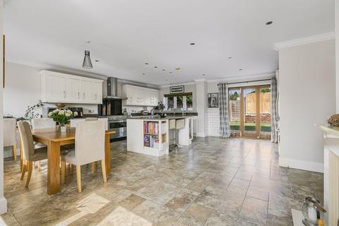 3 Crabtree Lane, Bookham, Leatherhead, KT23 4PG