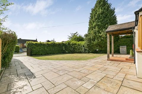 3 Crabtree Lane, Bookham, Leatherhead, KT23 4PG
