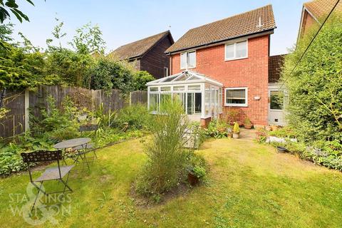 3 bedroom link detached house for sale, Lowes View, Diss