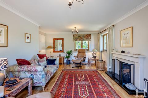 1 The Granaries, Tuddenham, Ipswich, IP6 9BW