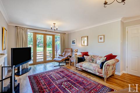 1 The Granaries, Tuddenham, Ipswich, IP6 9BW