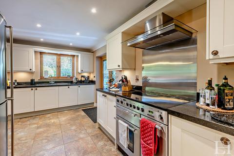 1 The Granaries, Tuddenham, Ipswich, IP6 9BW