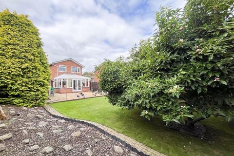 3 bedroom detached house for sale, Shaw Drive, Burntwood