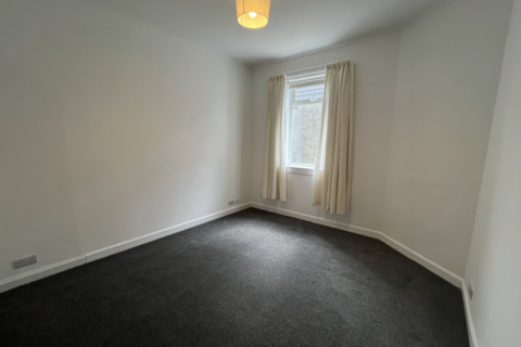 3 bedroom bungalow to rent, Kekewich Avenue, Edinburgh, EH7 6TY