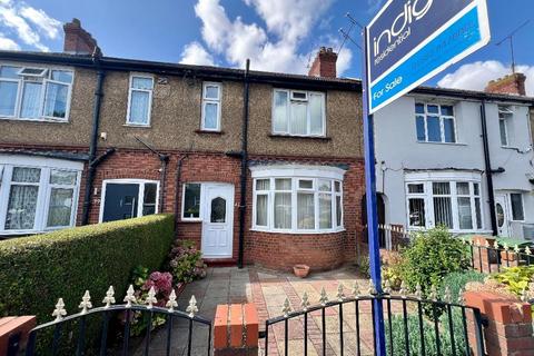 3 bedroom terraced house for sale, Blundell Road, Icknield, Luton, Bedfordshire, LU3 1SG