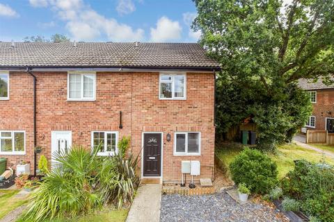 2 bedroom end of terrace house for sale, Greenwood Drive, Redhill, Surrey