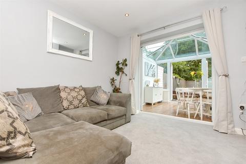 2 bedroom end of terrace house for sale, Greenwood Drive, Redhill, Surrey