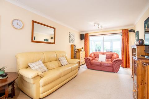 4 bedroom detached house for sale, Gascoigne Way, Bloxham, OX15