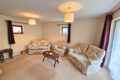 2 bedroom detached bungalow for sale, Copper Beech Close, South Street, Leominster, Herefordshire, HR6 8LE