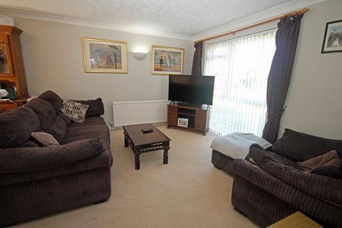 52 Windsor Way, Alderholt, Fordingbridge, SP6 3BN