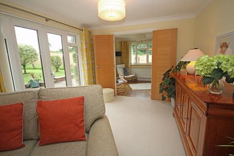 31 Avon Meade, Fordingbridge, SP6 1QR