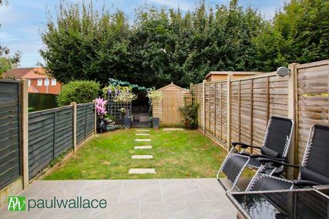 48 Lower Meadow, Cheshunt, Waltham Cross, EN8 0QU