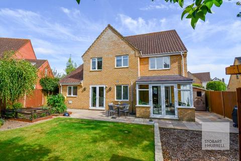 5 bedroom detached house for sale, Luscombe Way, Norwich NR13