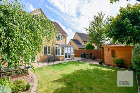 5 bedroom detached house for sale, Luscombe Way, Norwich NR13