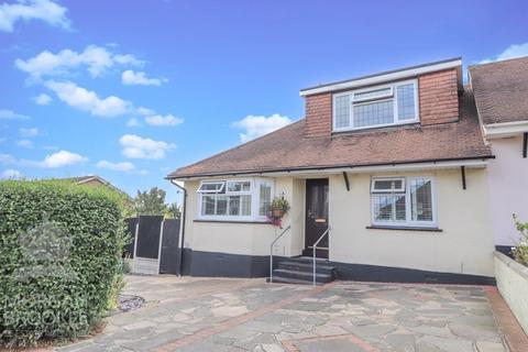 4 bedroom chalet for sale, Clarence Road, Benfleet