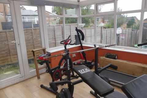 19 Lower Dingle, Oldham, OL1 4PB