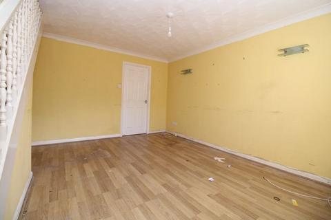 2 bedroom terraced house for sale, Hulme Close, Bedford MK42