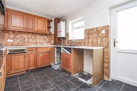 2 bedroom terraced house for sale, Hulme Close, Bedford MK42