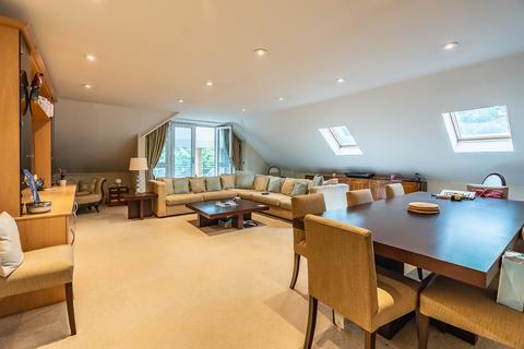 2 bedroom apartment for sale, Westfield Park, Hatch End, Pinner HA5