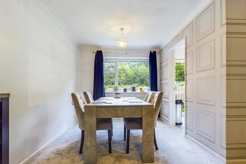 2 Sundew Close, New Milton, BH25 5YA