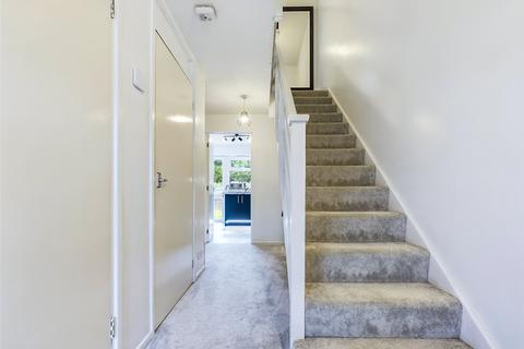 2 Sundew Close, New Milton, BH25 5YA