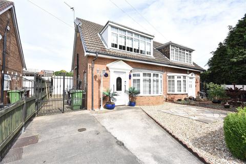 3 bedroom semi-detached house for sale, Lyme Chase, Leeds, West Yorkshire