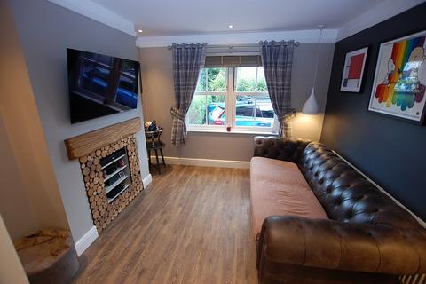 11 Hall Road, Ashton-under-lyne, OL6 8QB